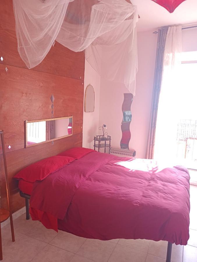 Casa Vacanze Il Girasole กัลตาจีโรเน ภายนอก รูปภาพ